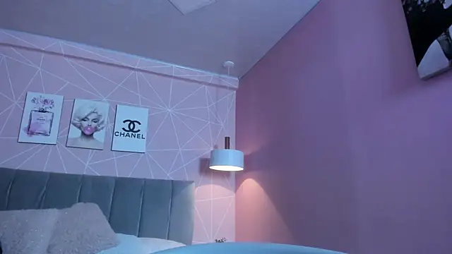 dolly zoe online show from 09-19-25, 09:37