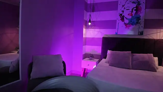 ayshel   online show from 01-23-25, 04:09