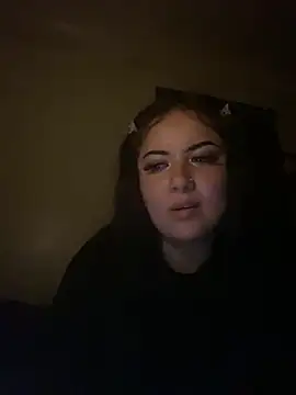 Snapshot of xocrybaby chatting on 10-20-25, 07:53 xocrybaby online show from 10-20-25, 07:53