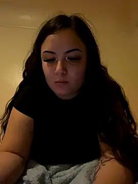 Snapshot of xocrybaby chatting on 11-17-25, 03:23 xocrybaby online show from 11-17-25, 03:23