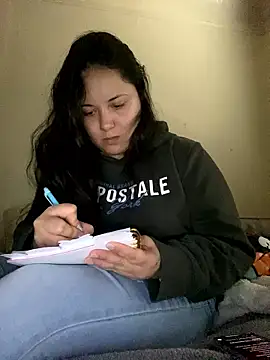 Snapshot of xocrybaby chatting on 01-13-26, 08:03 xocrybaby online show from 01-13-26, 08:03