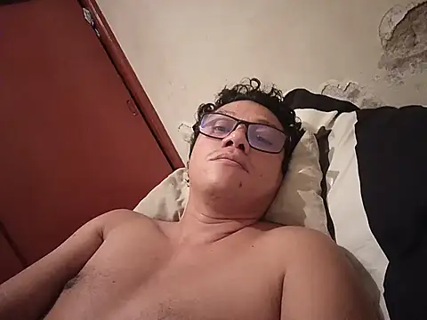 VzlChubbyHunter online show from 07-03-26, 06:09