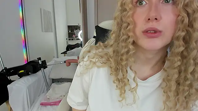 CarolMay online show from 05-15-26, 07:04