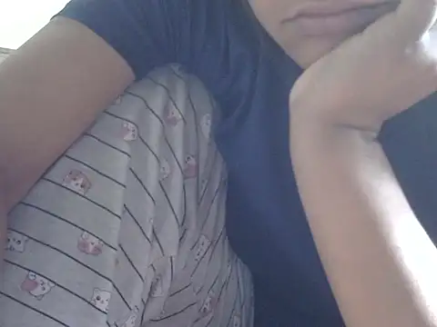 shekira99 online show from 09-15-25, 03:50