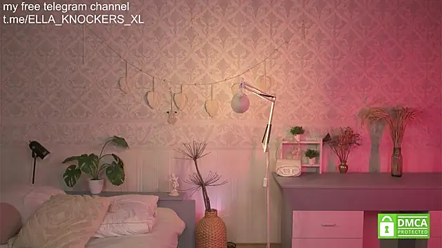 Snapshot of ella_knockers_xl chatting on 02-18-25, 02:49 ella knockers xl online show from 02-18-25, 02:49