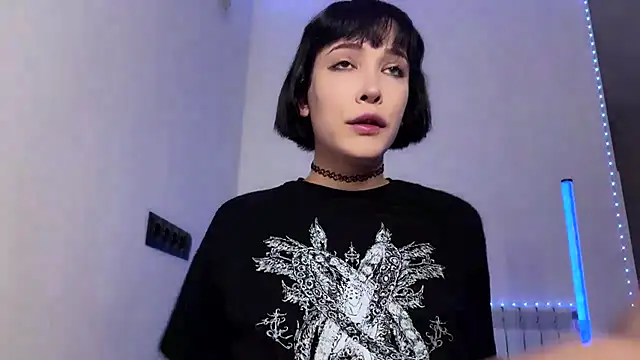 dollmore online show from 12-18-24, 05:52