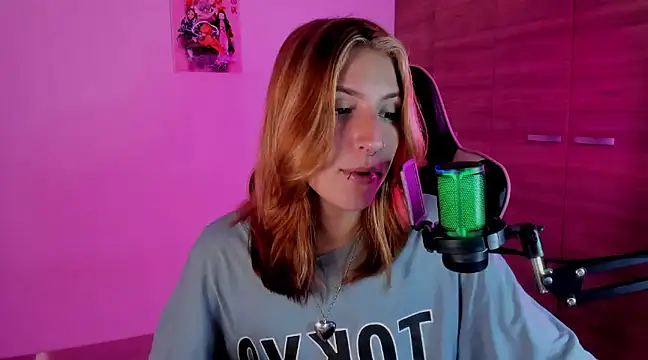 Snapshot of Dakotaa_ chatting on 01-07-25, 04:18 Dakotaa online show from 01-07-25, 04:18