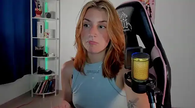 Snapshot of Dakotaa_ chatting on 01-13-25, 03:45 Dakotaa online show from 01-13-25, 03:45