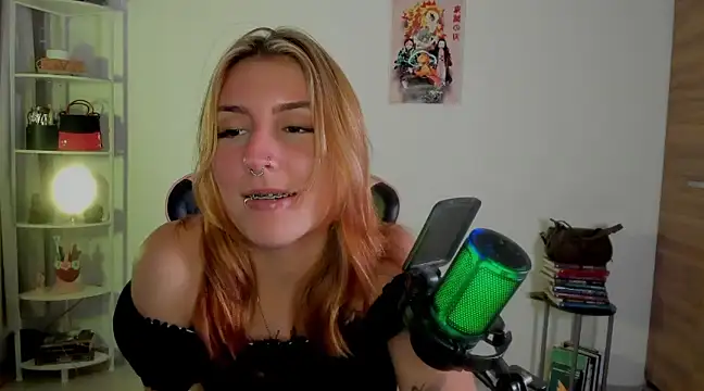 Snapshot of Dakotaa_ chatting on 02-02-25, 03:54 Dakotaa online show from 02-02-25, 03:54