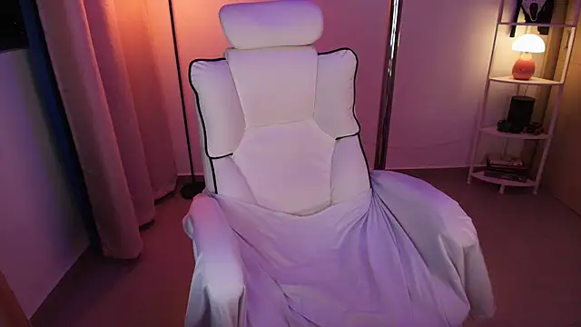 Dakotaa  online show from 12-14-25, 03:01