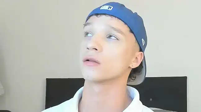 angelcortes online show from 12-16-24, 09:20