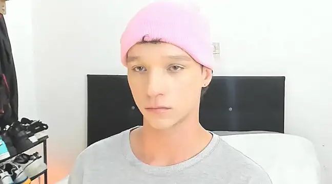 angelcortes online show from 01-08-25, 10:37