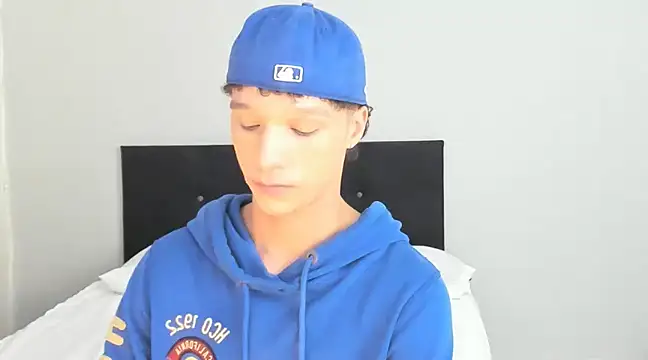 angelcortes online show from 03-04-25, 11:51