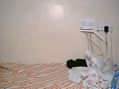 Snapshot of Sweet_nelly chatting on 09-13-25, 06:51 Sweet nelly online show from 09-13-25, 06:51