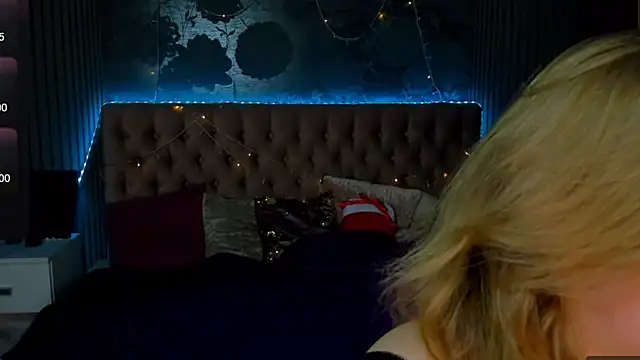 Snapshot of DellaRowe chatting on 01-02-25, 07:18 DellaRowe online show from 01-02-25, 07:18