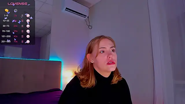 Snapshot of DellaRowe chatting on 10-16-25, 12:28 DellaRowe online show from 10-16-25, 12:28