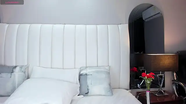 MelanieKlaus online show from 03-08-25, 04:12