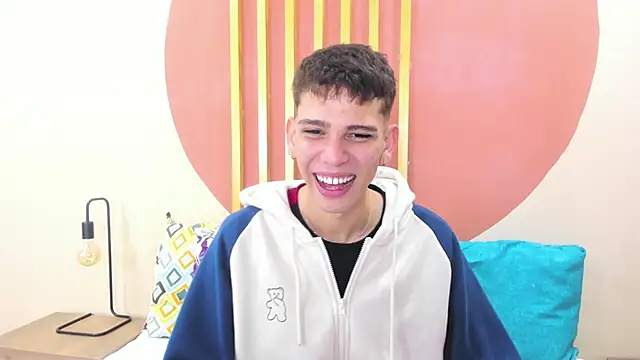 Snapshot of Jasson_smit chatting on 12-03-24, 01:54 Jasson smit online show from 12-03-24, 01:54