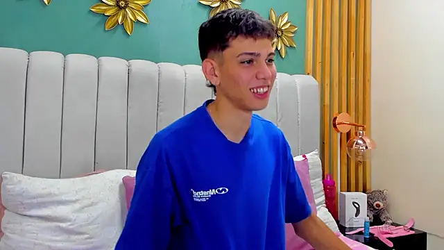 Snapshot of Jasson_smit chatting on 12-06-24, 01:55 Jasson smit online show from 12-06-24, 01:55