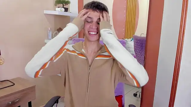 Snapshot of Jasson_smit chatting on 12-11-24, 01:17 Jasson smit online show from 12-11-24, 01:17