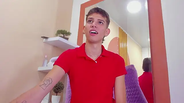 Snapshot of Jasson_smit chatting on 12-12-24, 01:06 Jasson smit online show from 12-12-24, 01:06