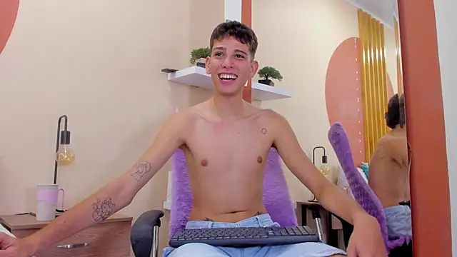 Snapshot of Jasson_smit chatting on 12-12-24, 04:10 Jasson smit online show from 12-12-24, 04:10