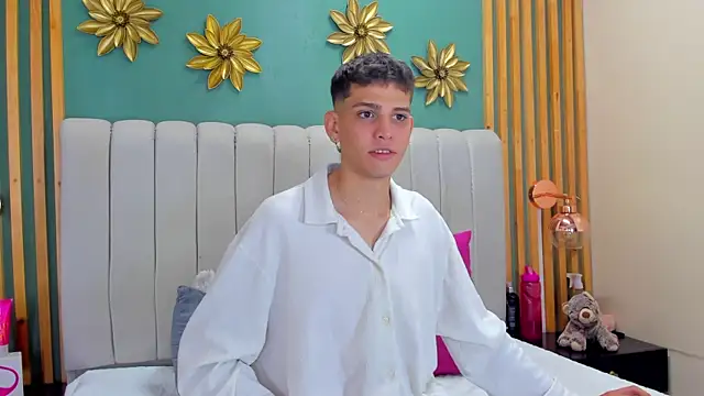 Snapshot of Jasson_smit chatting on 12-31-24, 12:46 Jasson smit online show from 12-31-24, 12:46