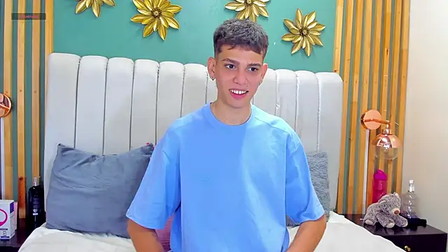 Snapshot of Jasson_smit chatting on 01-04-25, 12:38 Jasson smit online show from 01-04-25, 12:38