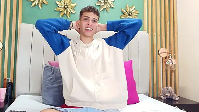 Snapshot of Jasson_smit chatting on 01-14-25, 12:45 Jasson smit online show from 01-14-25, 12:45