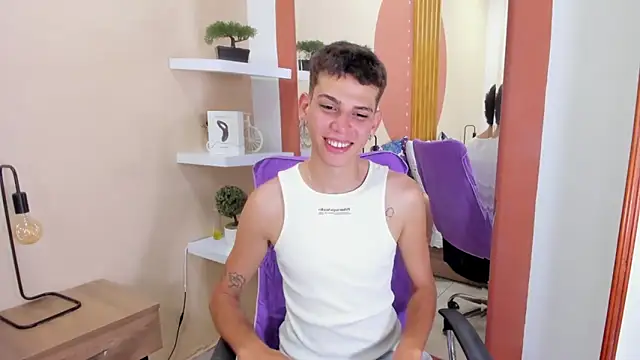 Snapshot of Jasson_smit chatting on 02-03-25, 12:47 Jasson smit online show from 02-03-25, 12:47