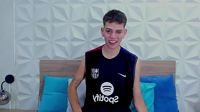 Snapshot of Jasson_smit chatting on 02-09-25, 01:14 Jasson smit online show from 02-09-25, 01:14