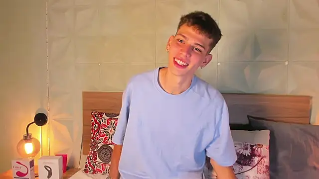 Snapshot of Jasson_smit chatting on 03-06-25, 12:52 Jasson smit online show from 03-06-25, 12:52