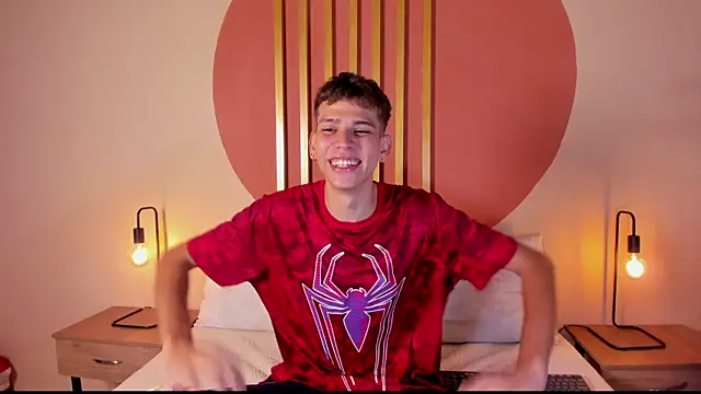 Snapshot of Jasson_smit chatting on 03-13-25, 01:40 Jasson smit online show from 03-13-25, 01:40