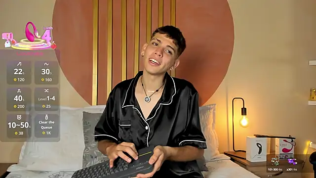 Snapshot of Jasson_smit chatting on 10-12-25, 01:32 Jasson smit online show from 10-12-25, 01:32