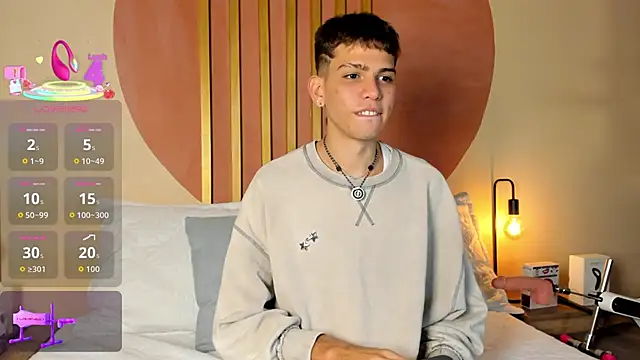 Snapshot of Jasson_smit chatting on 10-14-25, 01:23 Jasson smit online show from 10-14-25, 01:23