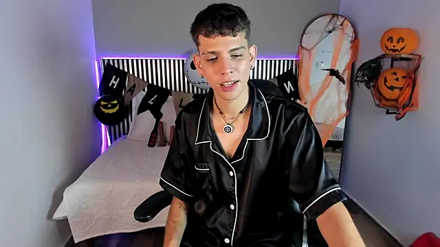 Snapshot of Jasson_smit chatting on 10-30-25, 02:07 Jasson smit online show from 10-30-25, 02:07