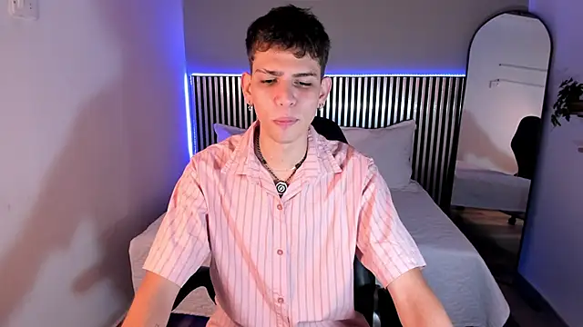 Snapshot of Jasson_smit chatting on 11-06-25, 01:23 Jasson smit online show from 11-06-25, 01:23