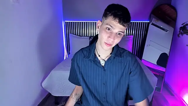 Snapshot of Jasson_smit chatting on 11-08-25, 08:07 Jasson smit online show from 11-08-25, 08:07