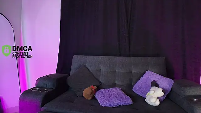 Snapshot of yungelitamor_ chatting on 05-21-26, 05:25 yungelitamor online show from 05-21-26, 05:25