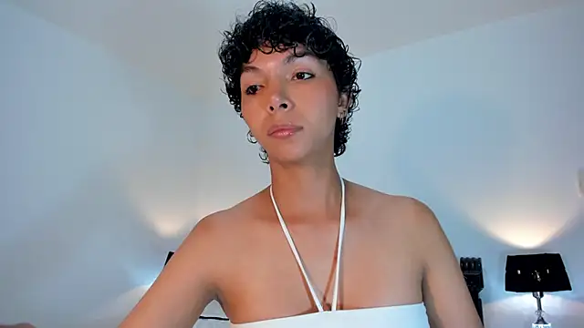 Snapshot of xhenisa_ chatting on 02-28-25, 09:55 xhenisa online show from 02-28-25, 09:55