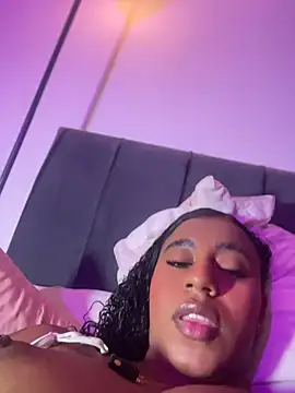 charlotteeruss online show from 07-23-26, 01:58