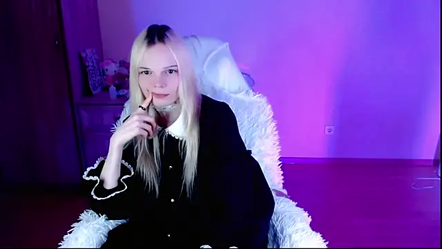 Emily Nyaffee online show from 01-28-25, 11:28