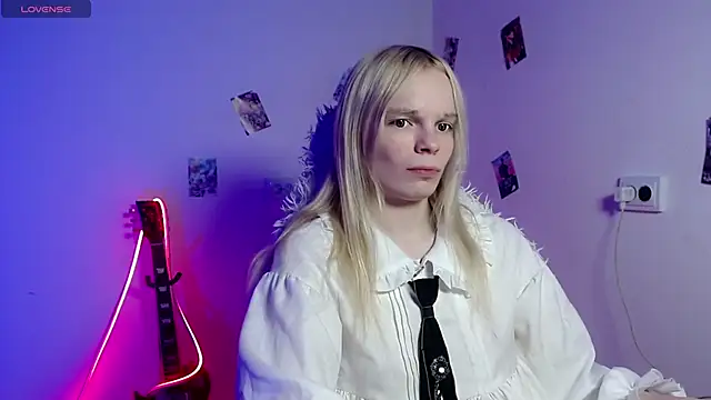 Emily Nyaffee online show from 03-13-26, 05:19