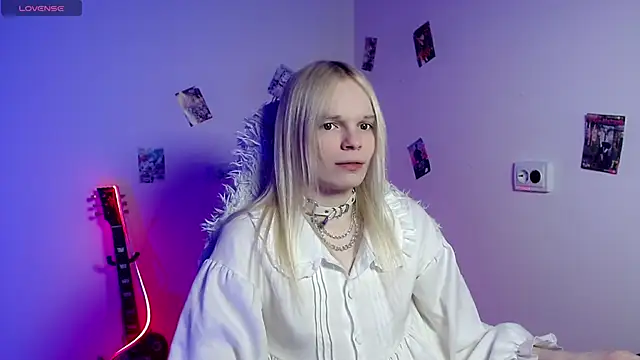 Emily Nyaffee online show from 03-15-26, 07:09