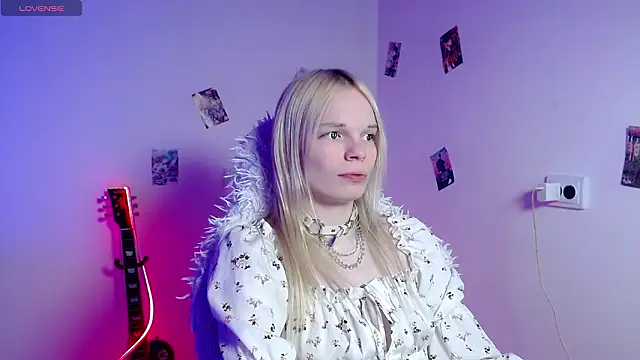 Emily Nyaffee online show from 03-24-26, 10:53