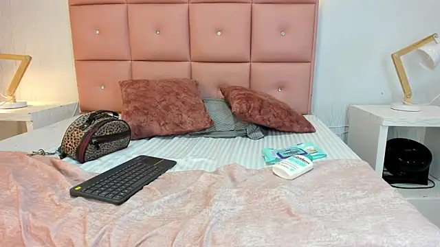 lhiamfit online show from 11-07-25, 02:50