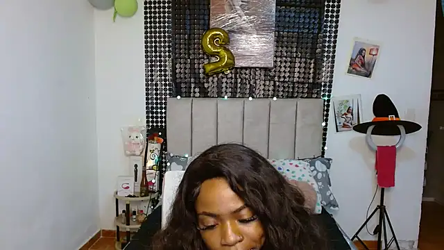 Wilson Siara online show from 10-11-25, 04:33