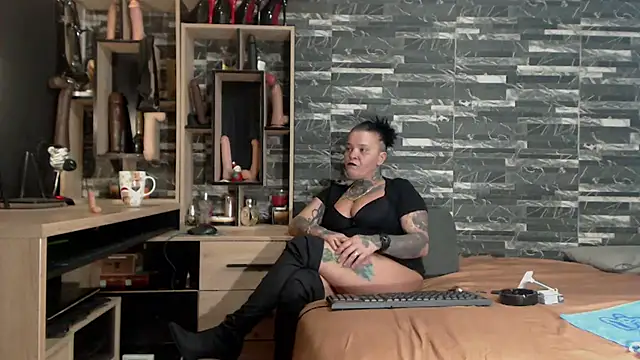 Mistress Miry online show from 01-12-25, 04:42