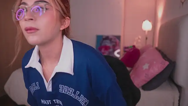 Snapshot of babesamanta chatting on 02-28-26, 05:19 babesamanta online show from 02-28-26, 05:19