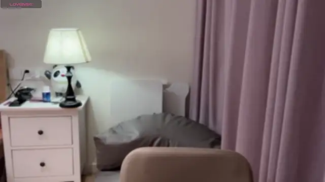 A-xena online show from 01-17-25, 01:13